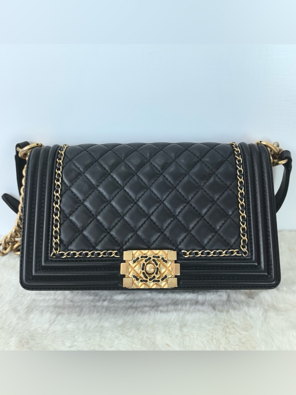 CHANEL Boy Flap bag Black Quilted Lambskin Crossbody Bag with Gold Hardware